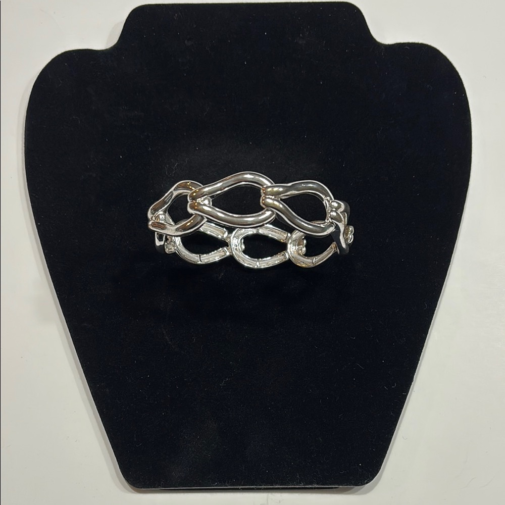 NEW! Silver Linked Wave Bracelet - Women's Jewelry